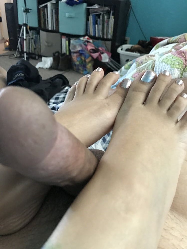 Cum Covered Latina Toes #31