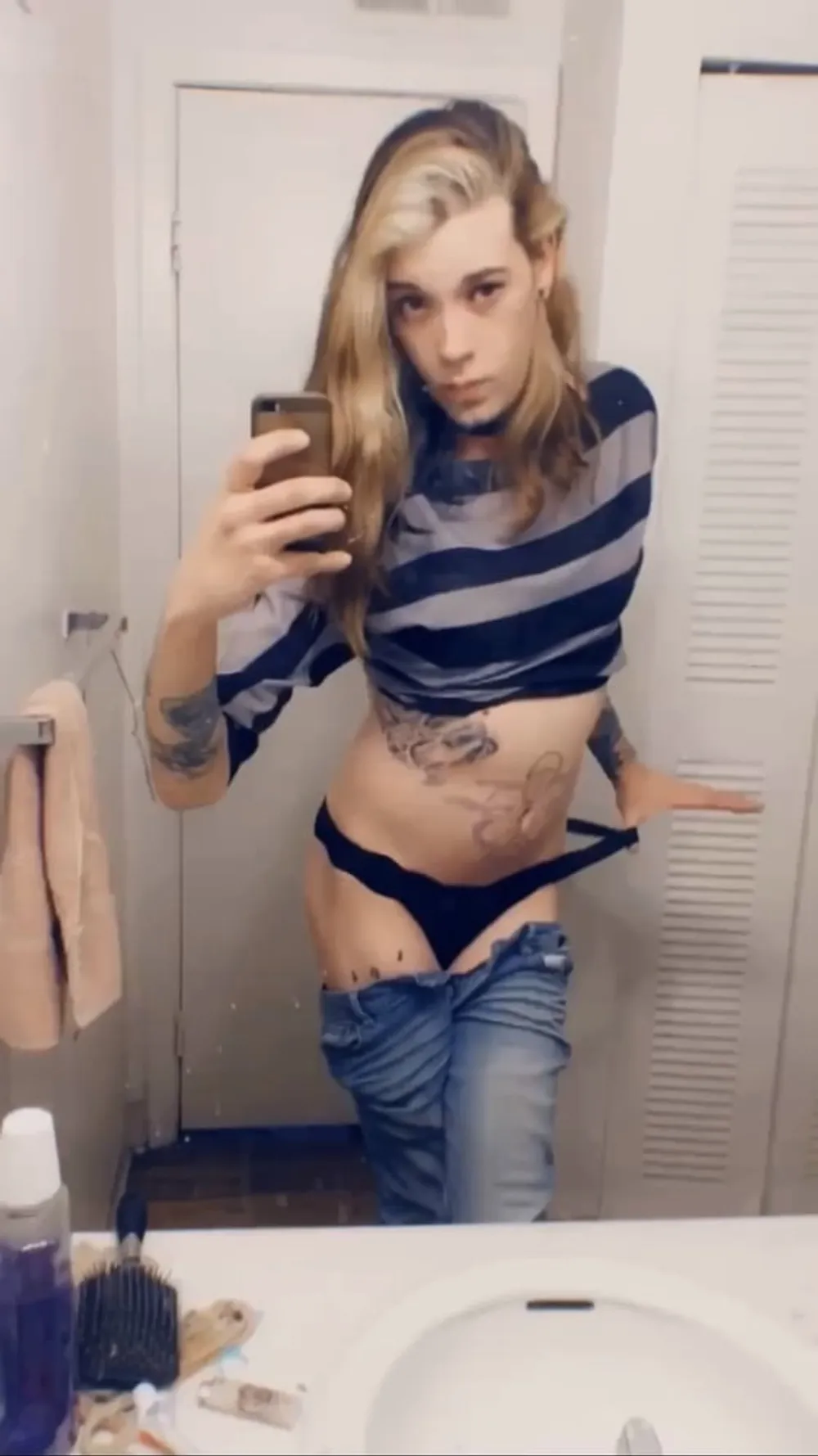 Skinny Jeans Slut #54