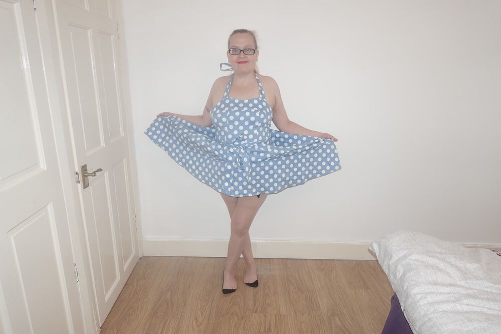 50&#039;s style dress with vintage nylon stockings #21