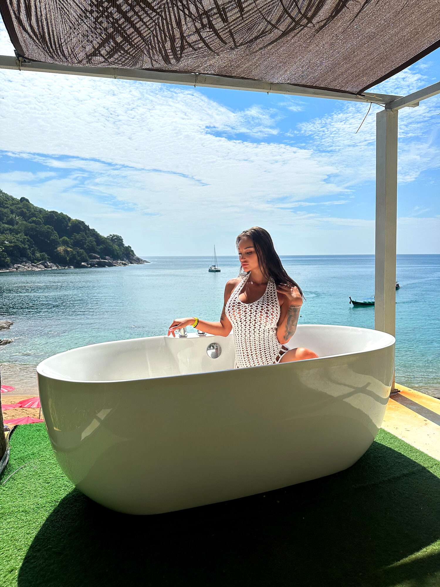 Monika Fox In White Dress In Bathtub On Beach #3