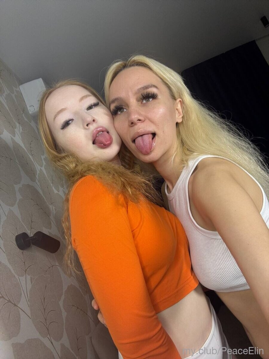 Delia and Sofia Free Photos #5