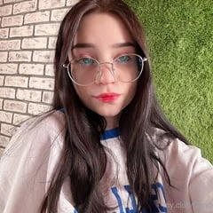 Sarah Free Photos