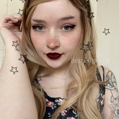 red lips