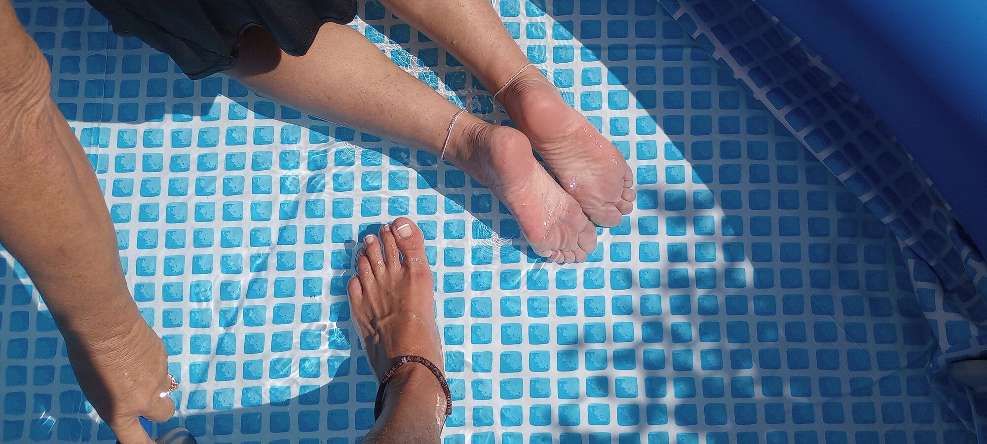 Under water feet