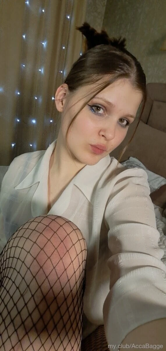 Molly Free Photos #4