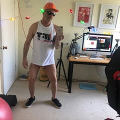 전차와 모자에 있는 나