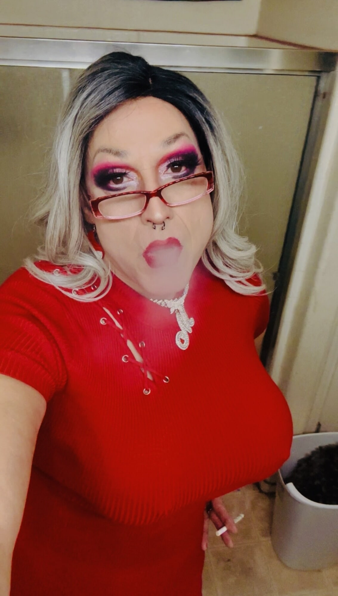 Marilyn Smoking Masturbation  #20