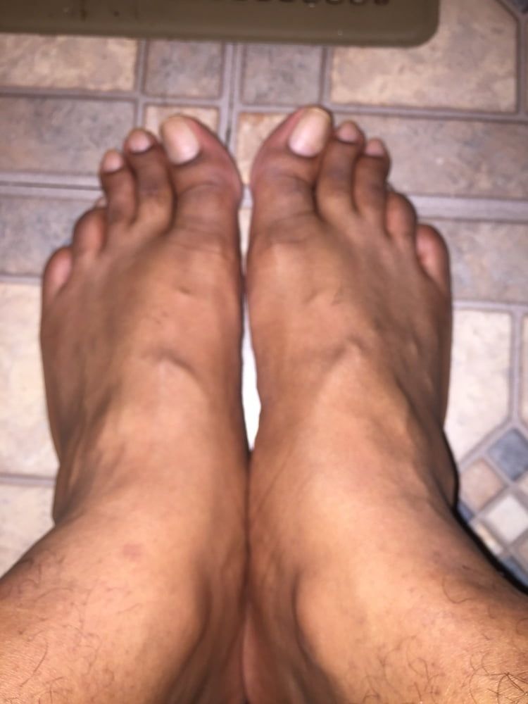 Big Foot black mens big feet male long toes nails  #9