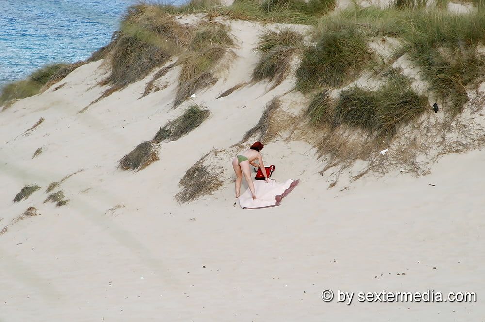 Mlif Muschi nackt am Strand in Mesquida #6