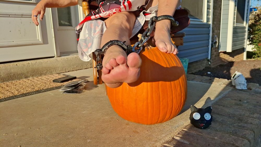 GFs feet  #38