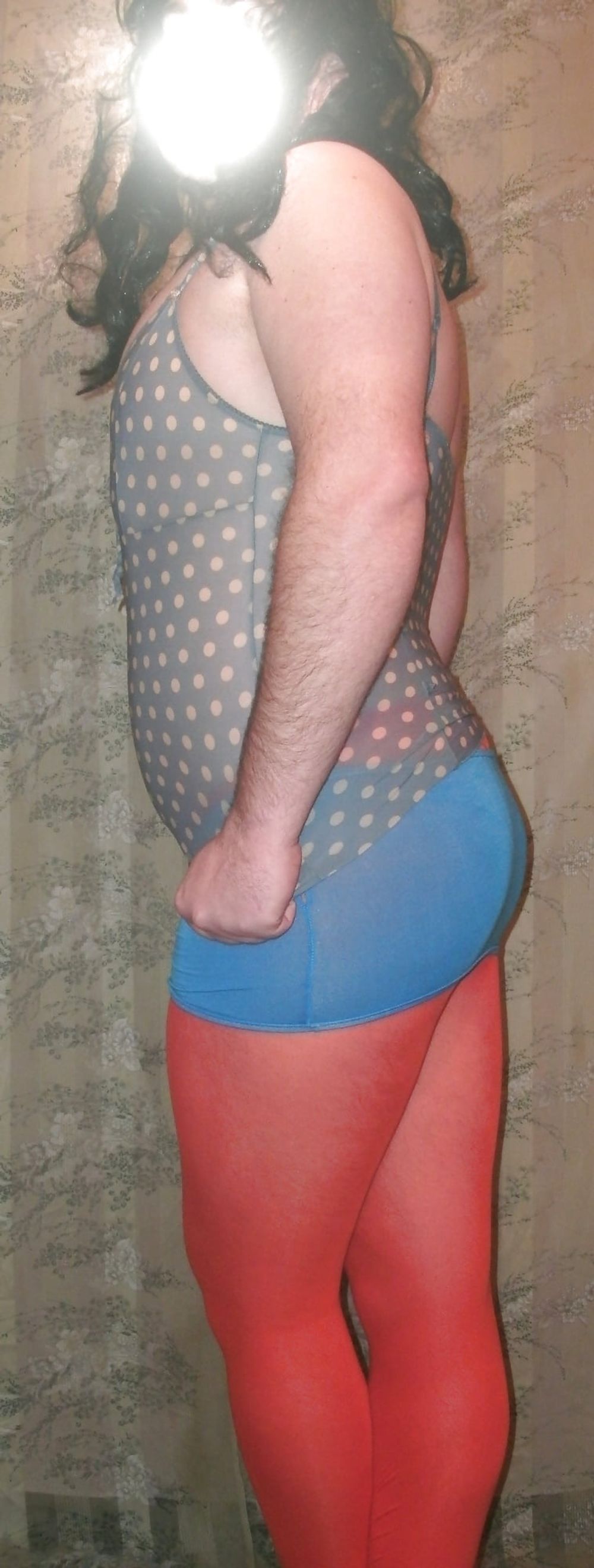 Sissy Boy Lovelaska - Girl in orange pantyhose