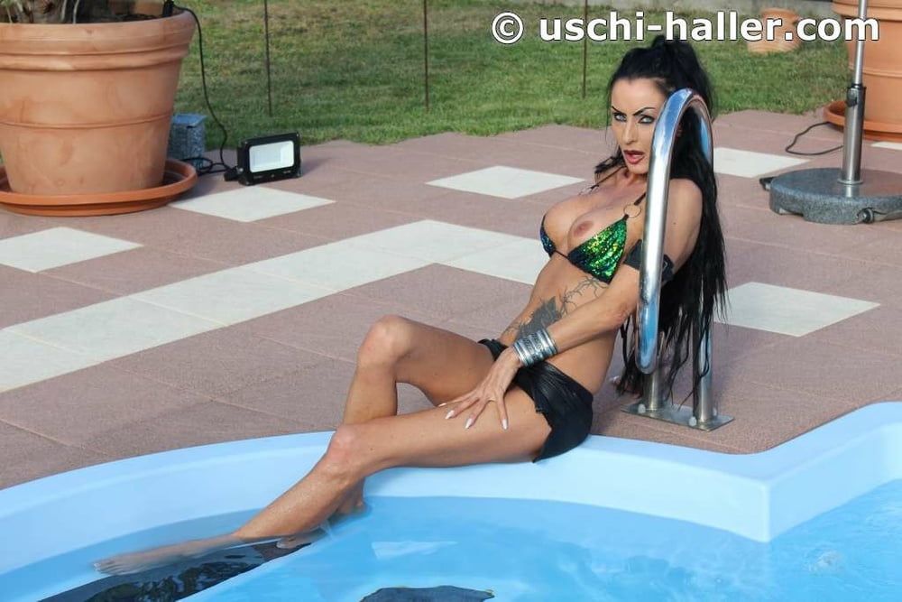 Photo shooting with Sidney Dark at the pool #12