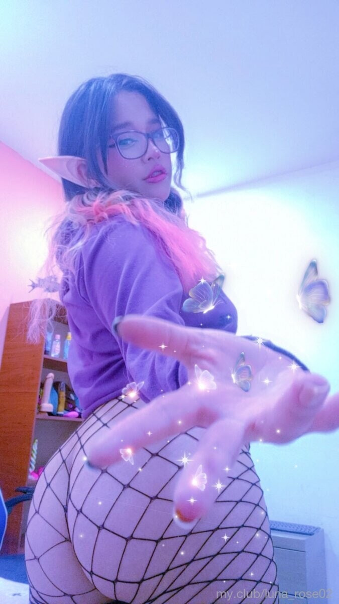 Luna 🦋 Free Photos #5