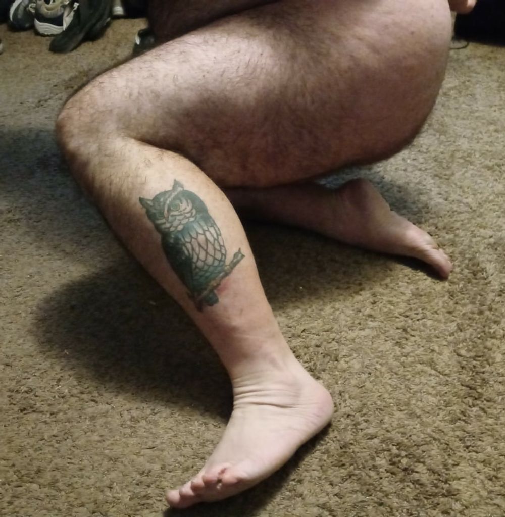 More of my thick, sexy legs and hairy body. #5