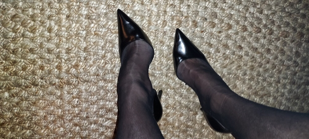 'Tis the season for shoes and stockings 🎅 #27