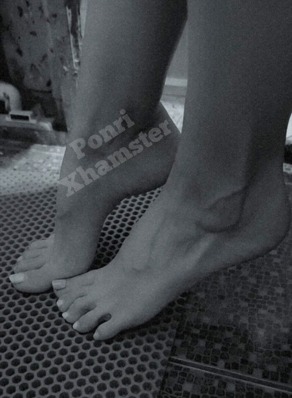 Feet. Cute girl Ponri