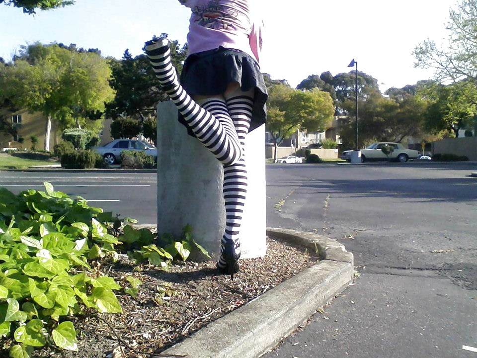 Frilly lil pink fuc pony girl ass up. #54