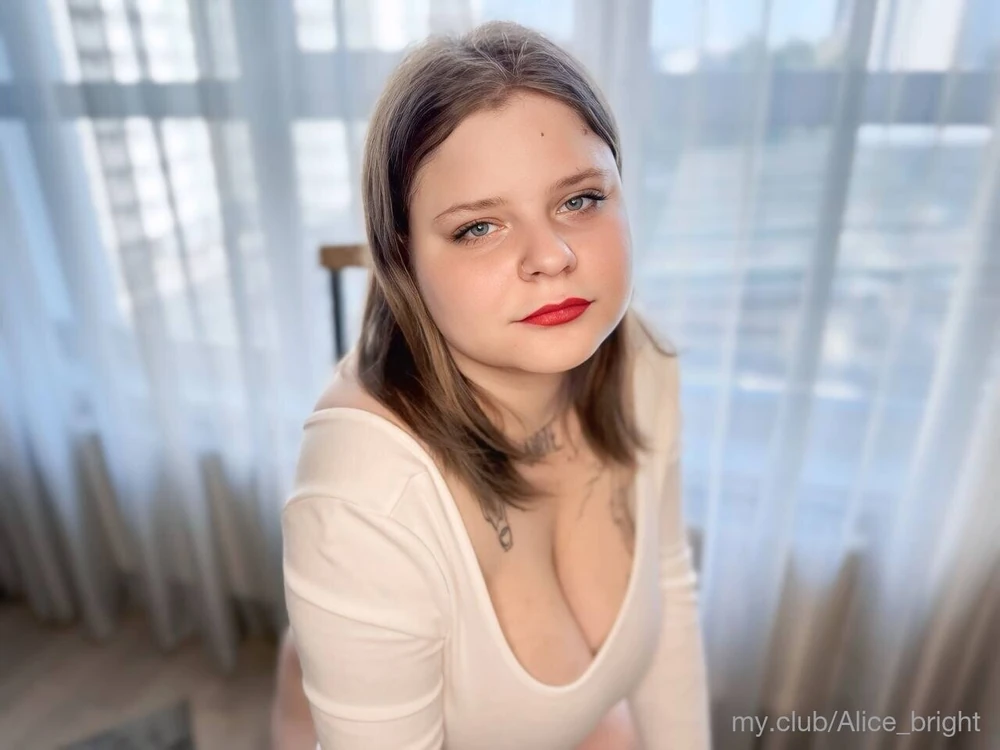 Alice Free Photos #3