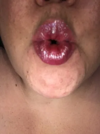 juicy lips         