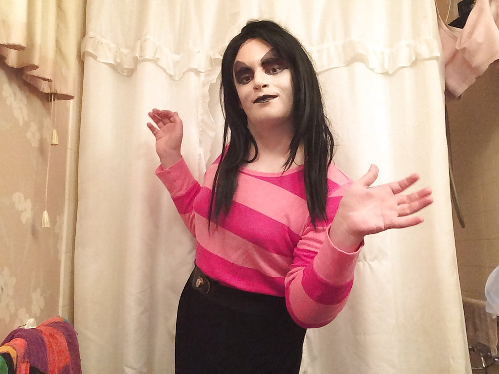 Pink and Vampy (goth tranny) #10