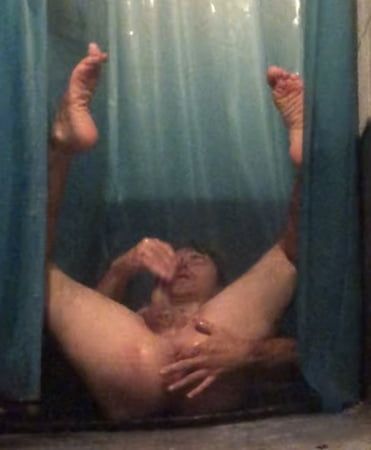 GETTING HARD &amp; CUMMING IN THE SHOWER 