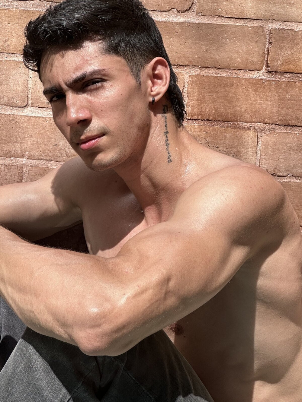 Oliver Bennet Free Photos #33