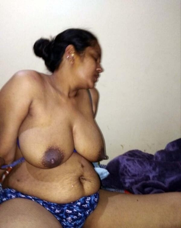 Enna nanba amma enaku kattiya show bigg boobs and nipples an #9
