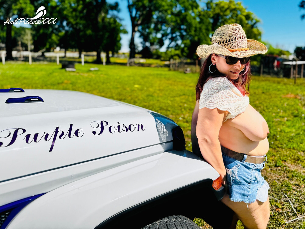 Jeep Girl Jiggle #26
