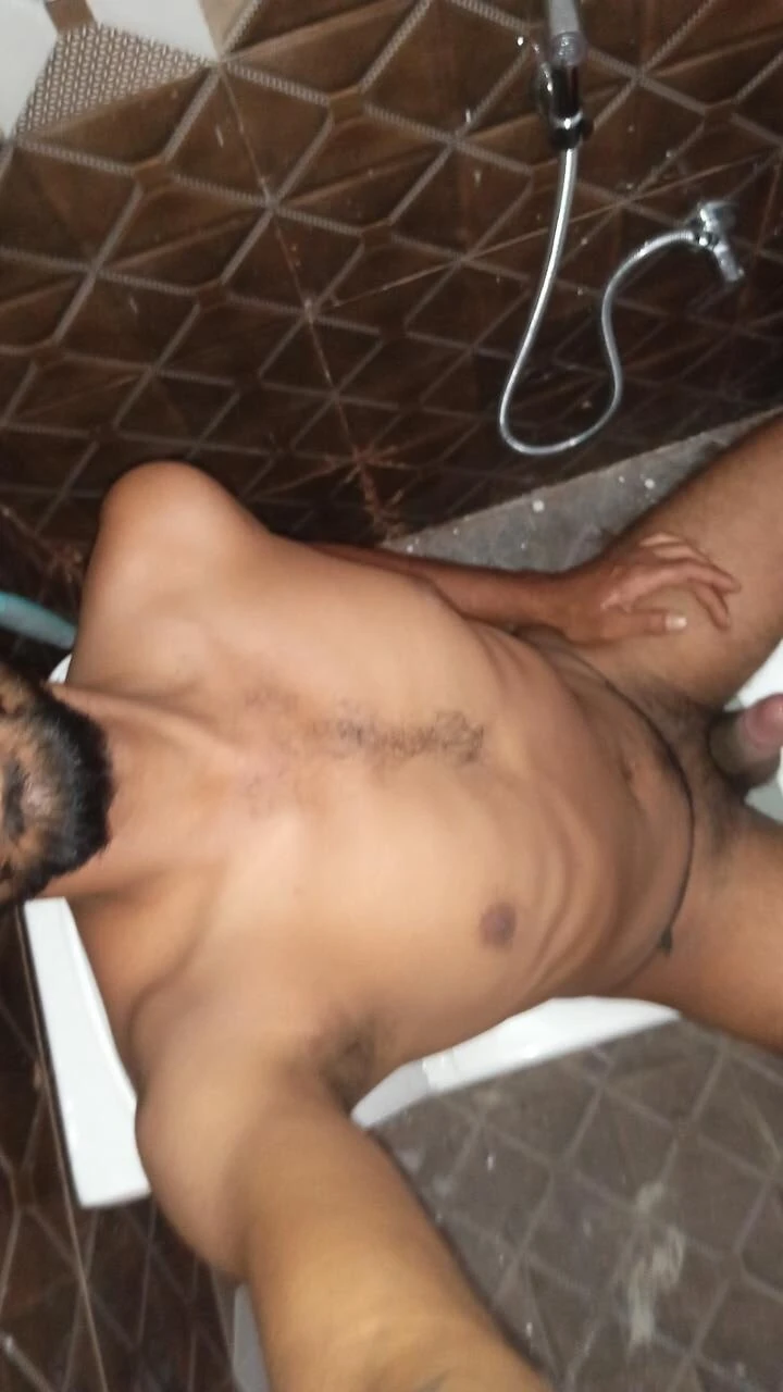 I'm from Mumbai 18, huge dick do you like it?