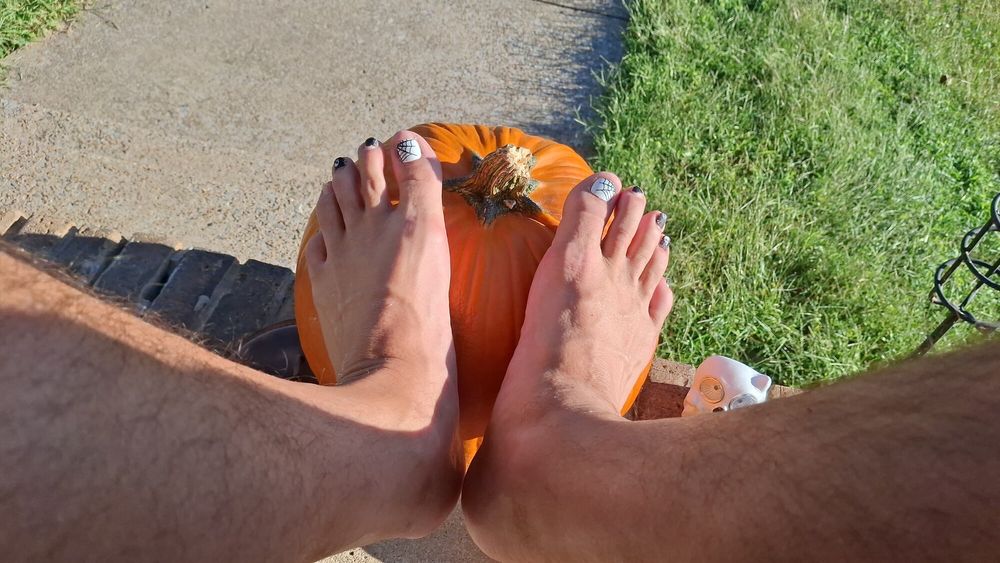 Pumpkin feet #30