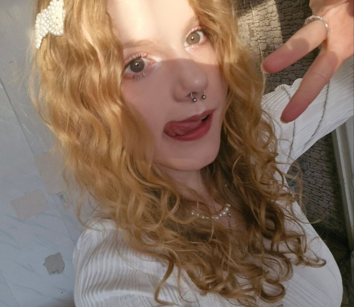 Kira Free Photos #33