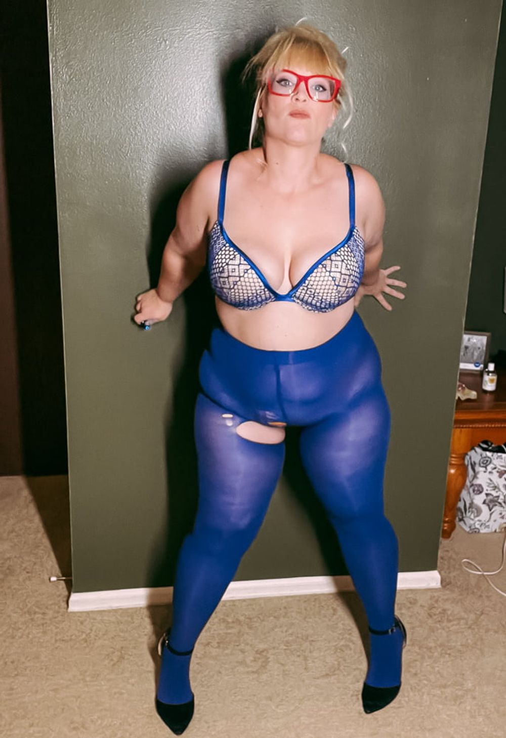 Blue Pantyhose Stinky Nylons Fat Ass BBW Milf Goddess #11