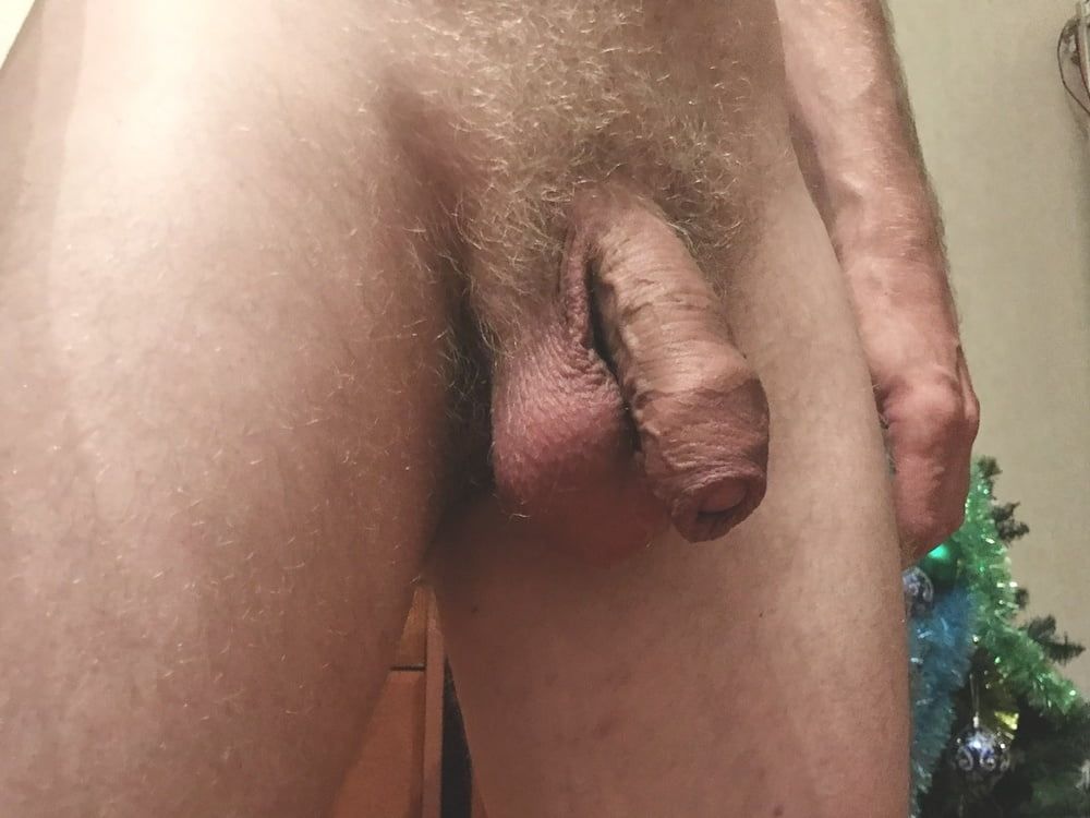 Soft (flaccid) thick uncut Russian dick from 2020-2019Uncirc #15