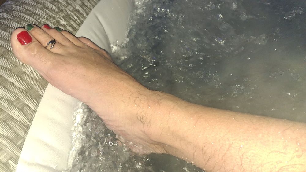 My hot wet steamy feet in the Hot tub #8