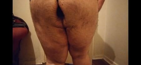Big ass loves big butt plug