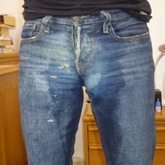Tight jeans 