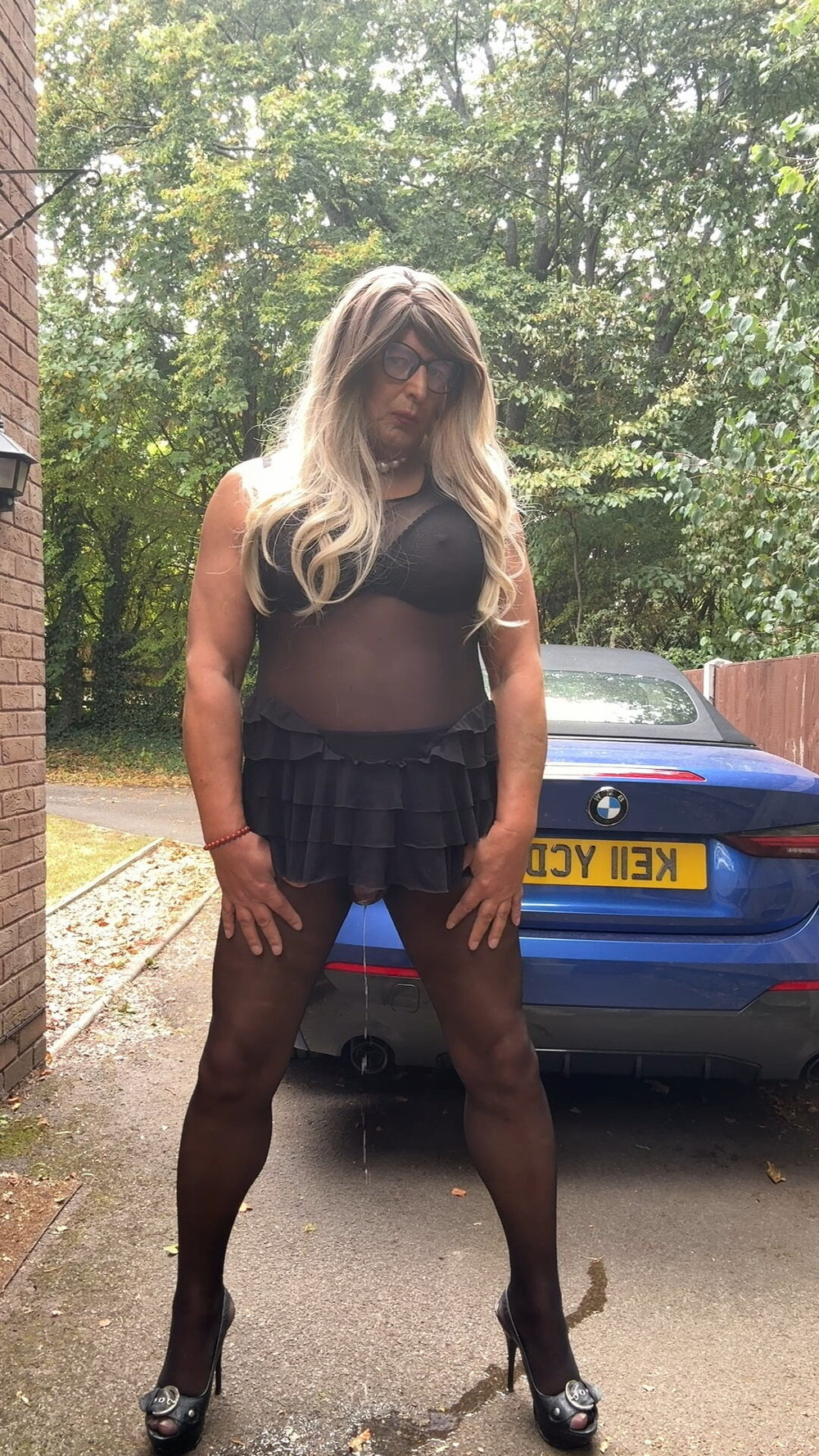 Sexy Crossdresser kellycd2022 in black seamless pantyhose  #4