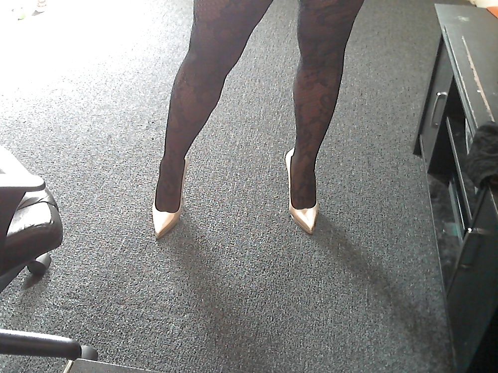 Gold Pumps #3