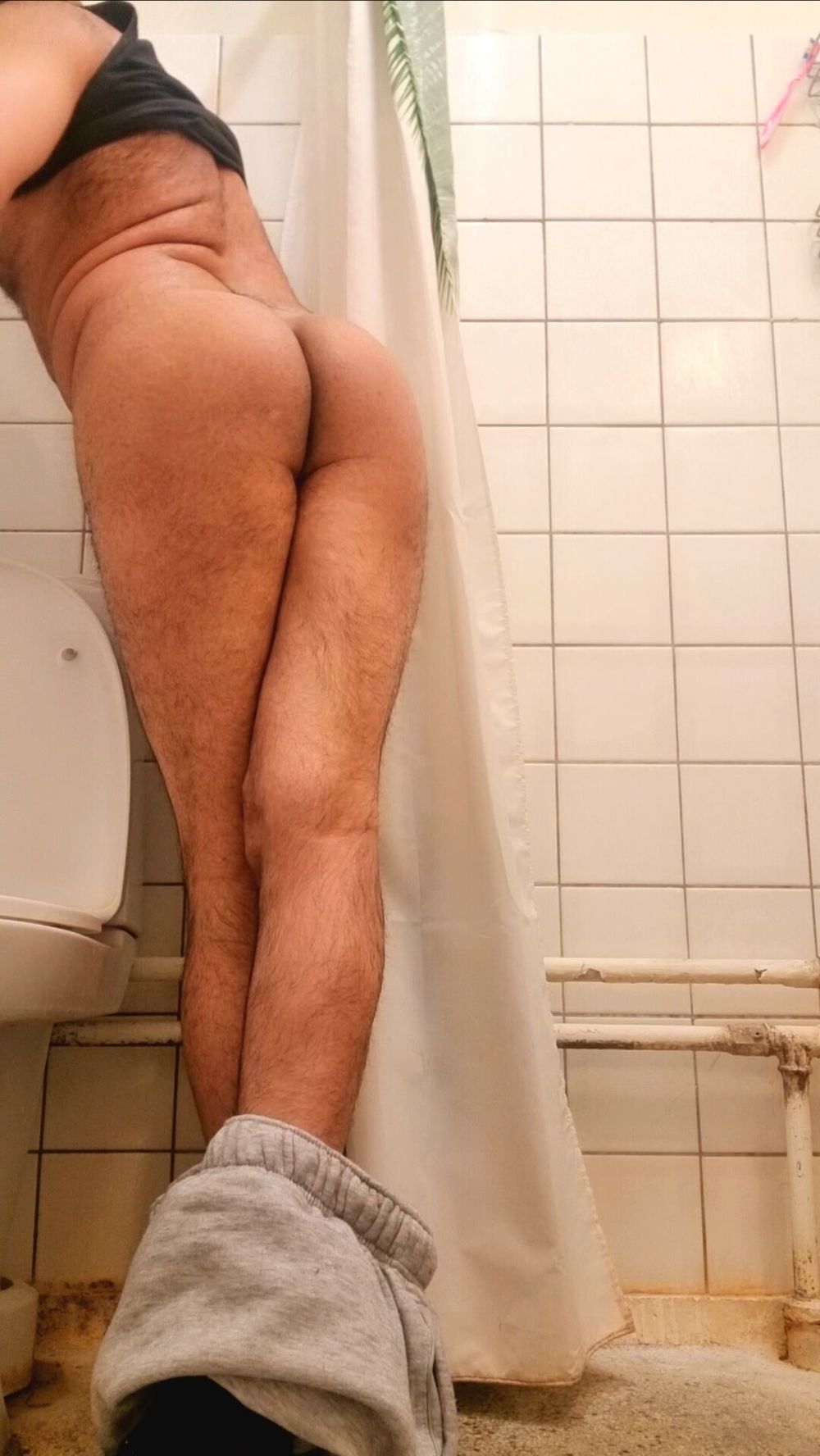 Big smooth butt boy shares with you some horny pose #5