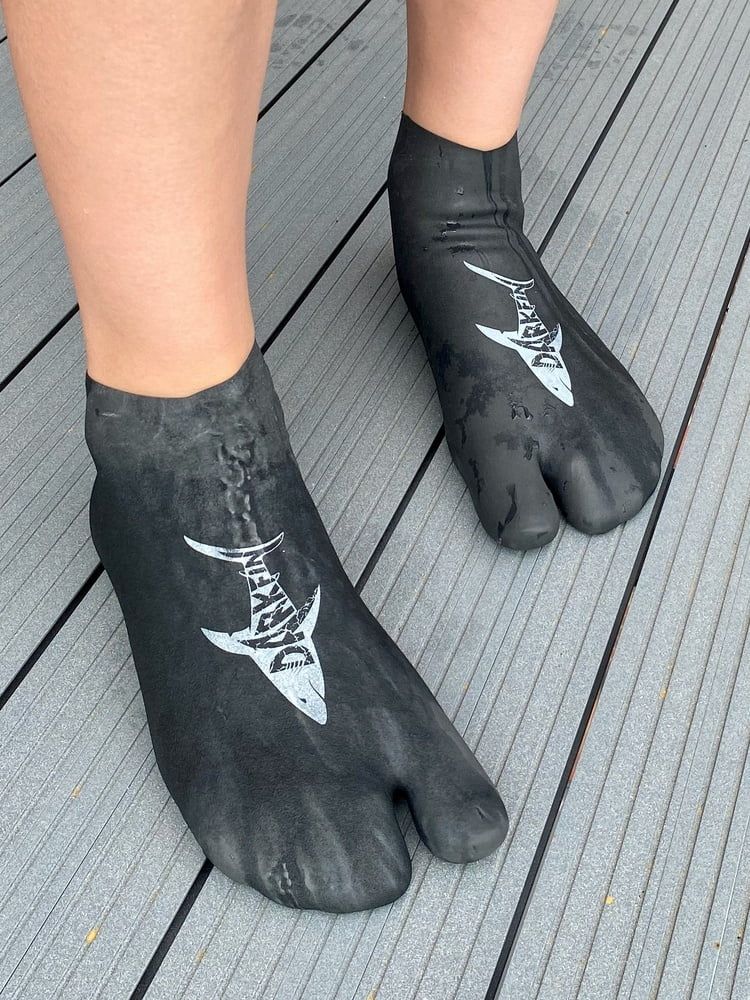 Darkfin Webbed Gloves & Boots #4