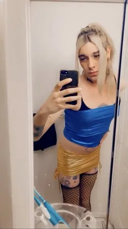 blue and yellow slut         