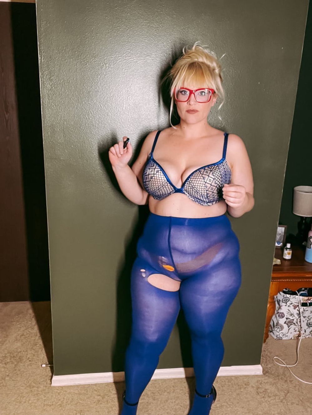 Blue Pantyhose Stinky Nylons Fat Ass BBW Milf Goddess #8