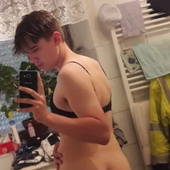 sexy transgirl with big ass 