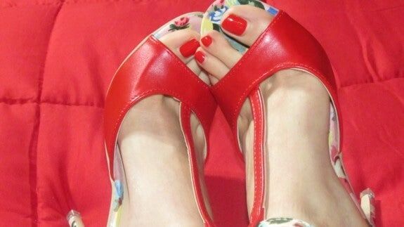 Sexy high heels and feet 💖 #18