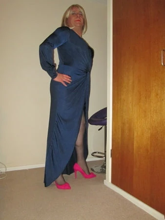 sissy satin dress and pink heels         