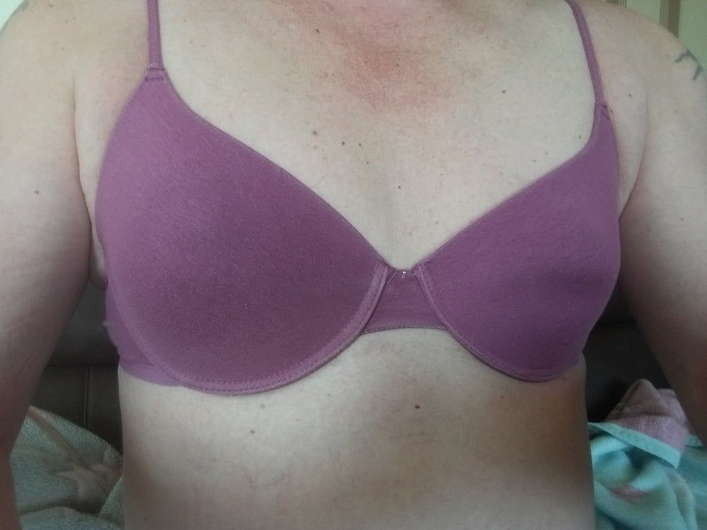  A few photos with bra