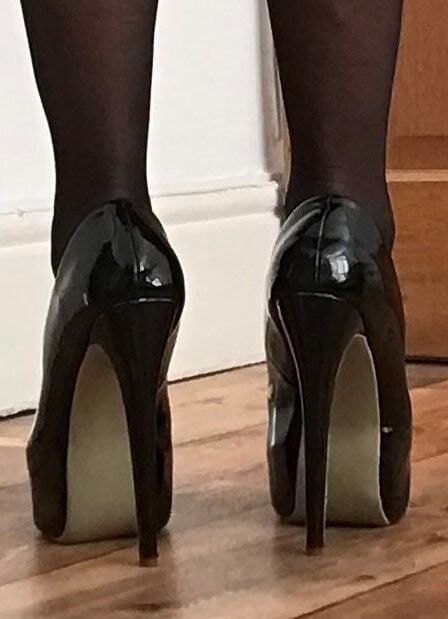hot babe in black tights #2