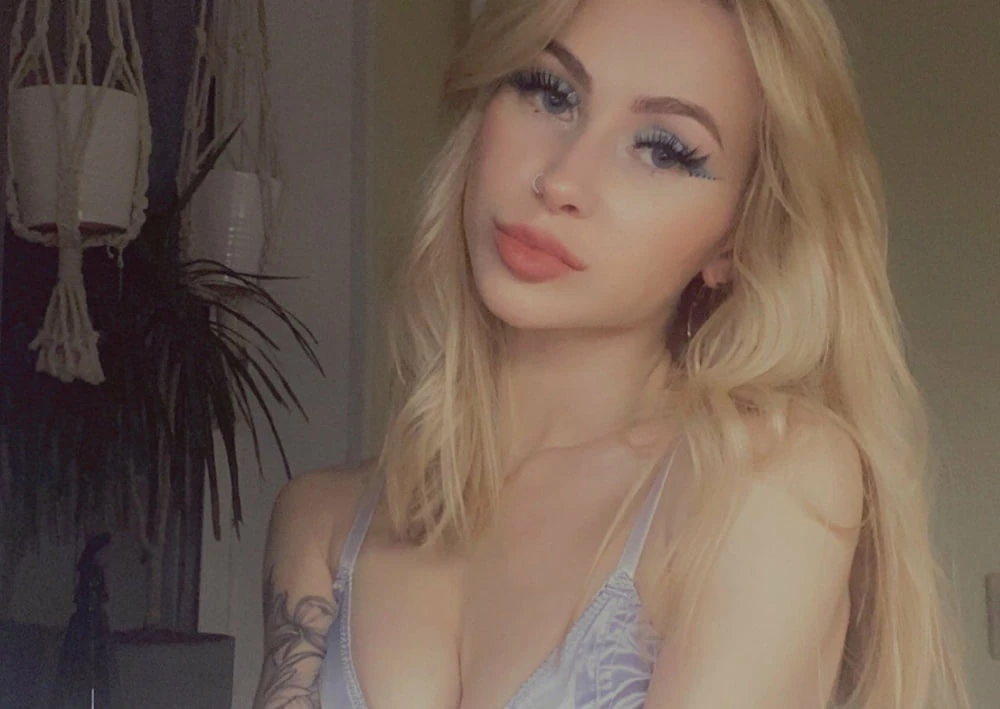 Julia 💖 Free Photos