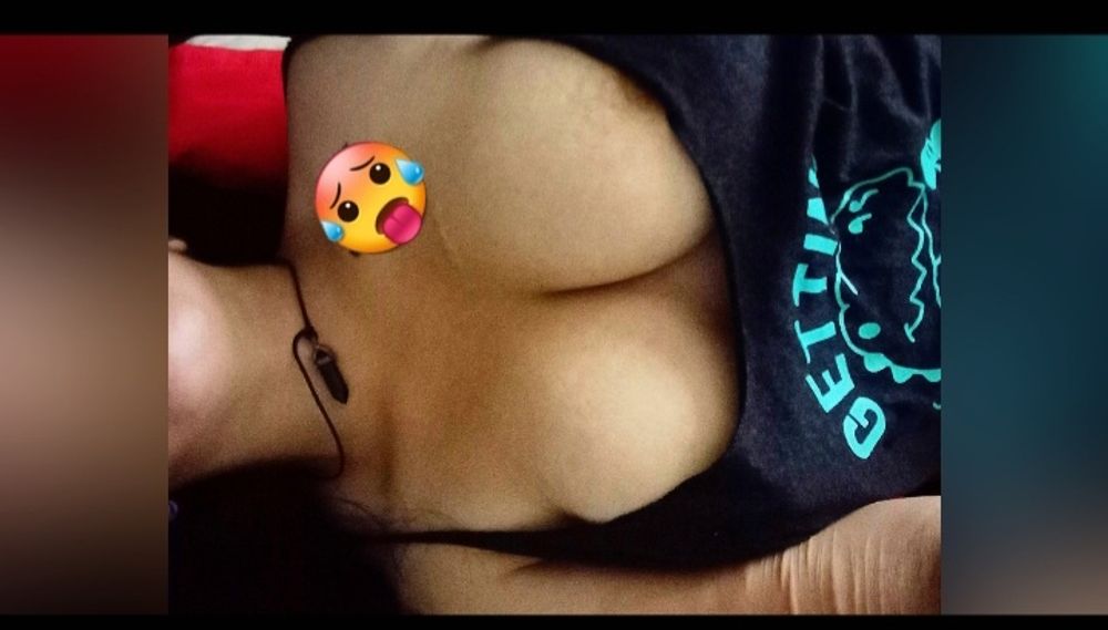 Boobs 