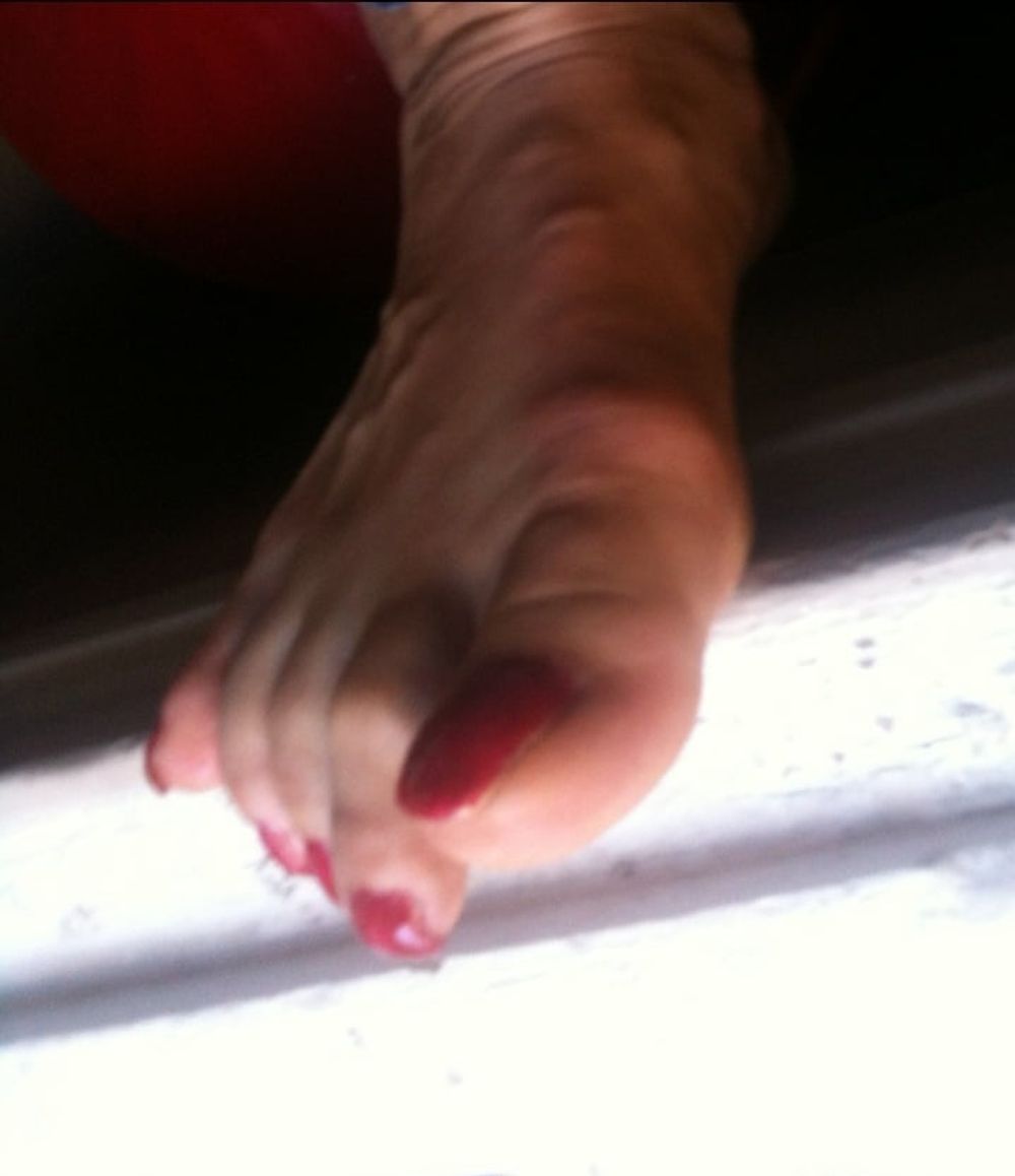 red toenails mix (older, dirty, toe ring, sandals mixed). #48